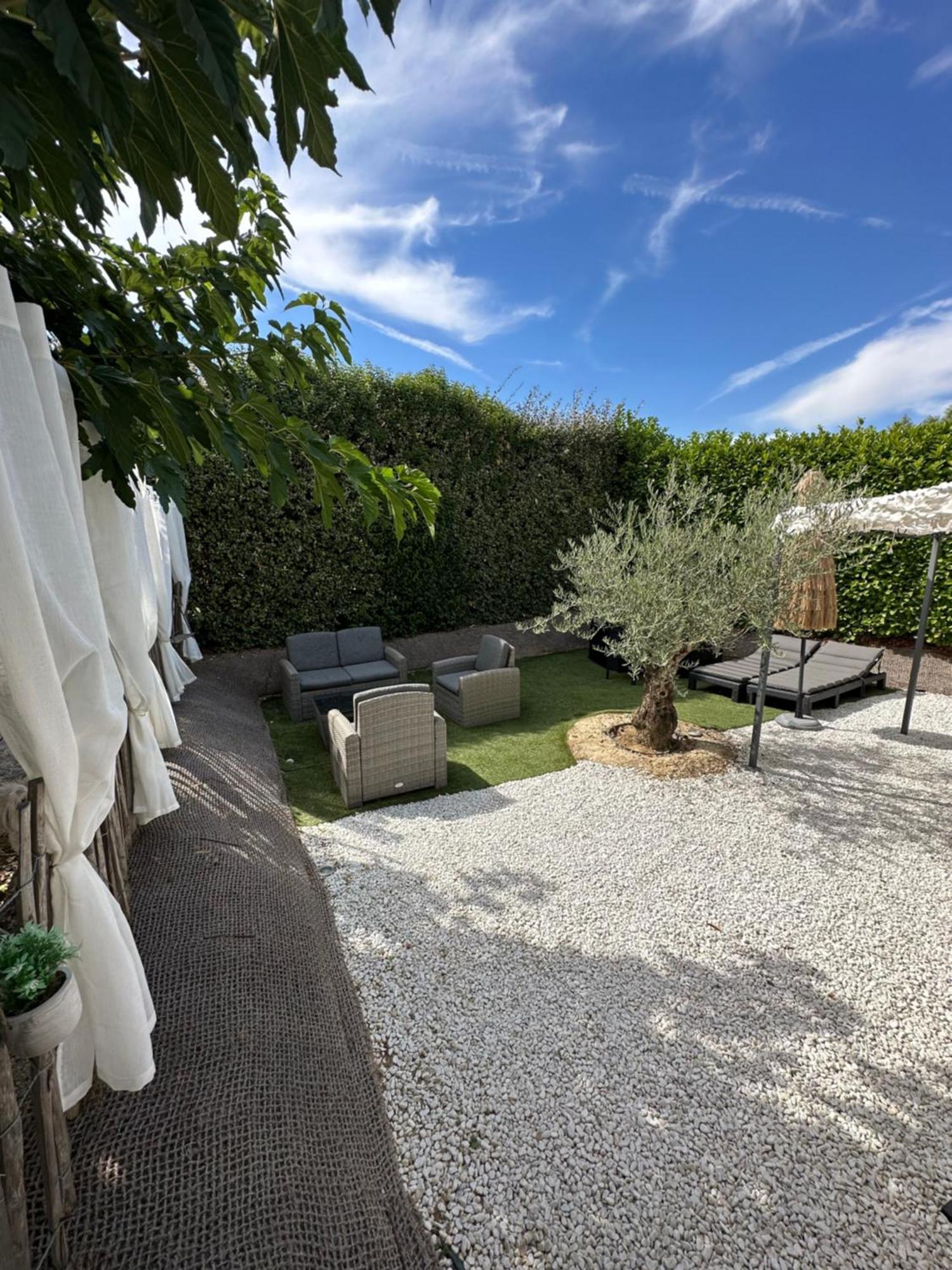 Petit nid douillet en Luberon Villa Ansouis Buitenkant foto